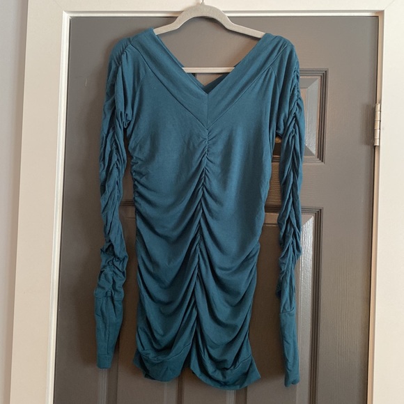 MahaDevi design ruched Dress - Picture 2 of 3